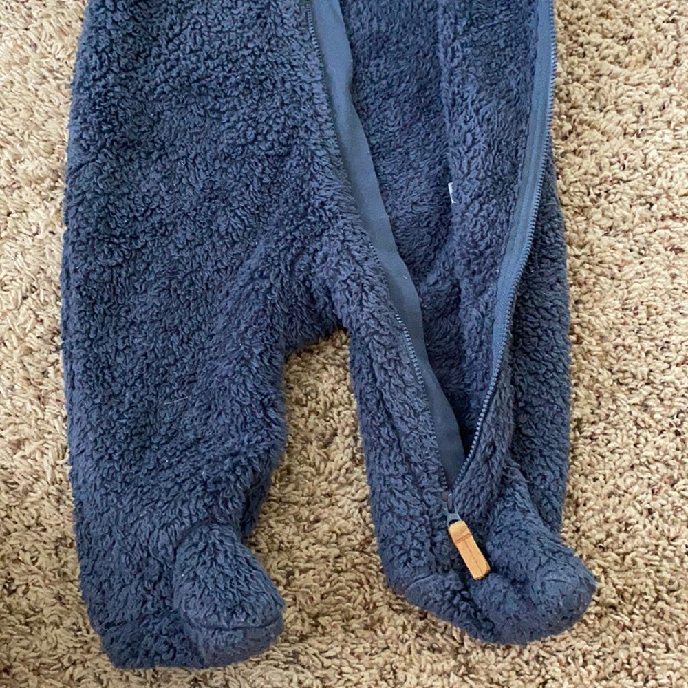 Carter’s warm jumpsuit - Picture 2 of 7